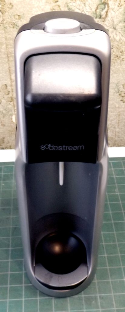 Cheaper Sodastream With A Big CO2 Tank Is A Semi-Dangerous Way To Save